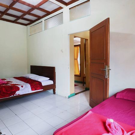 Hotel Arjuna Cisarua Eksteriør bilde